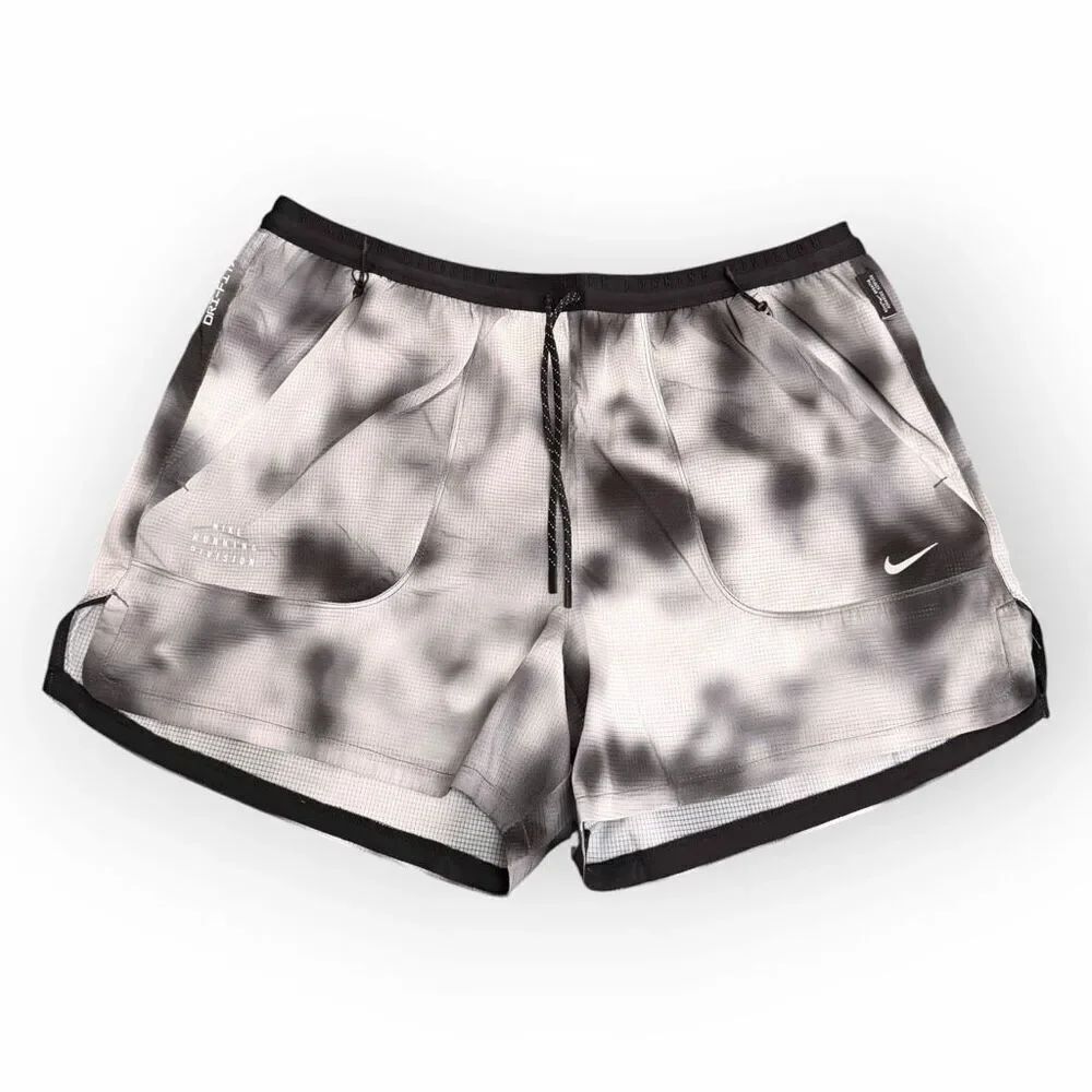 Nike Running Division Breathe Dri-FIT ADV 4'' Brief-Lined Shorts sz L HJ4150-010